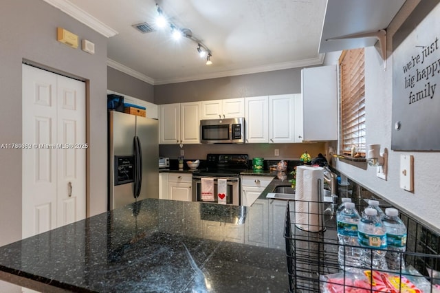 9320 SW 220th Ter, Cutler Bay, FL 33190 - photo 7