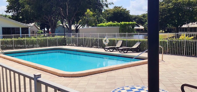 22310 Cameo Dr E, Boca Raton, FL 33433 - photo 36