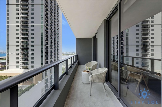 601 NE 1st Ave Unit 1602, Miami, FL 33132 - view of balcony