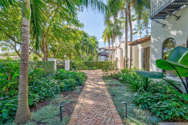 1511 Alegriano Ave, Coral Gables, FL 33146 - view of community with fence