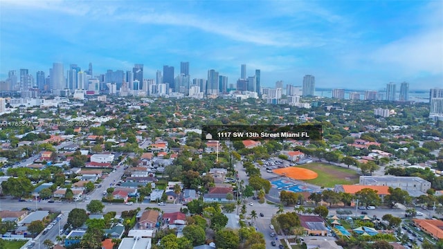 bird's eye view featuring a city view