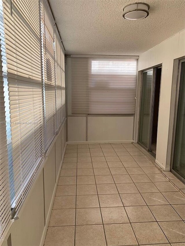 1810 W 56th St Unit 3127, Hialeah, FL 33012 - view of unfurnished sunroom