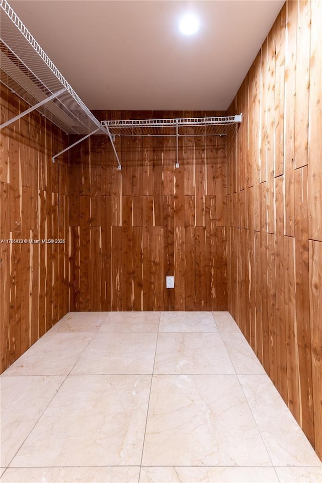 18011 Biscayne Blvd Unit 902, Aventura, FL 33160 - view of walk in closet