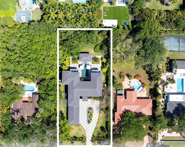 8825 SW 64th Ct, Pinecrest, FL 33156 - aerial overview of property's location with a pool and property boundaries highlighted