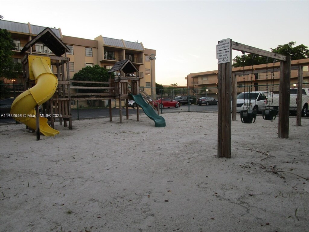10421 N Kendall Dr Unit C104, Miami, FL 33176 - photo 4