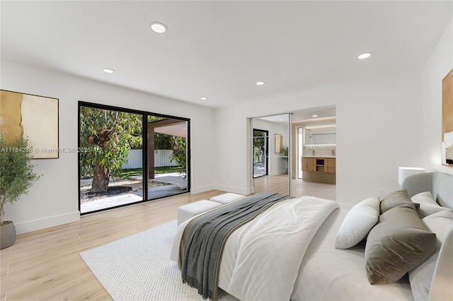 15201 SW 87th Ct, Palmetto Bay, FL 33157 - bedroom featuring light wood-type flooring, baseboards, and recessed lighting