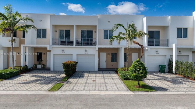 10240 NW 72nd Ter, Doral, FL 33178 - photo 1