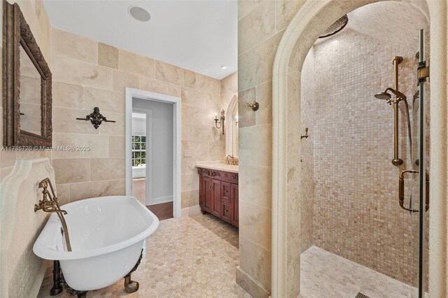 6320 Hancock Rd, Southwest Ranches, FL 33330 - additional living space featuring dark wood-style flooring, a chandelier, baseboards, and lofted ceiling