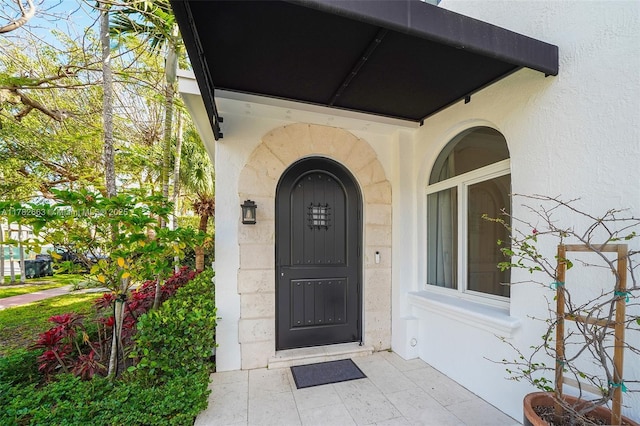view of exterior entry