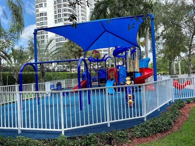 19101 NE 36th Ct Unit 807, Aventura, FL 33180 - community jungle gym with a pool and fence