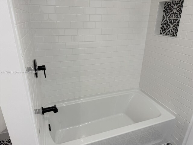 16528 Bridge End Rd, Miami Lakes, FL 33014 - bathroom with a tub to relax in