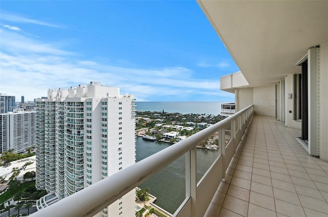 20191 E Country Club Dr Unit Ts3, Aventura, FL 33180 - balcony with a water view