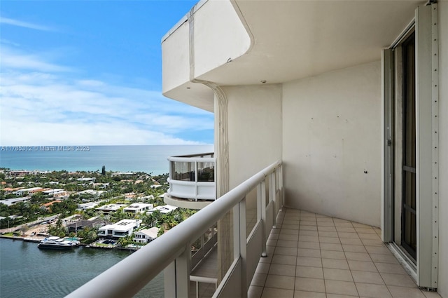 20191 E Country Club Dr Unit Ts3, Aventura, FL 33180 - balcony featuring a water view