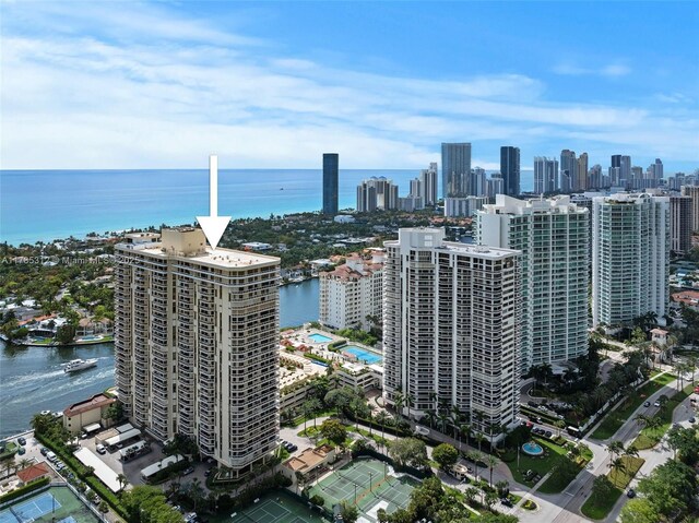 20191 E Country Club Dr Unit Ts3, Aventura, FL 33180 - bird's eye view of a large body of water and a view of skyline