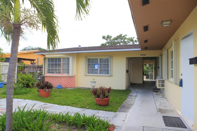 5881 NE 18th Ave, Fort Lauderdale, FL 33334 - photo 2