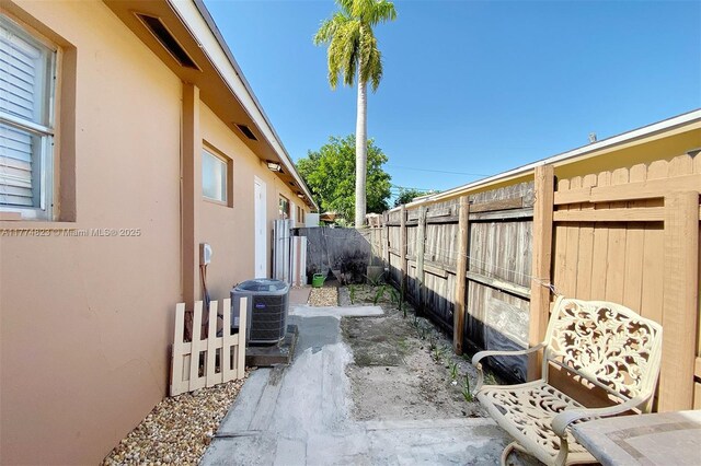 5881 NE 18th Ave, Fort Lauderdale, FL 33334 - photo 9