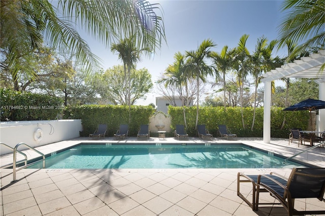 7765 SW 54th Ct Unit 7765, Miami, FL 33143 - view of pool featuring a patio area, a fenced in pool, and fence