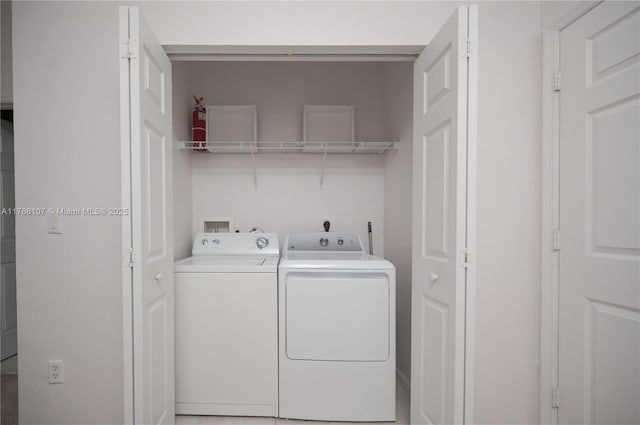 445 NE 21st Ave, Homestead, FL 33033 - laundry area featuring washer and dryer