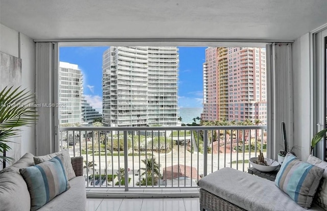2200 NE 33rd Ave Unit 10F, Fort Lauderdale, FL 33305 - balcony featuring a city view and a water view