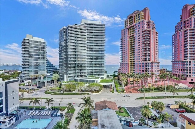 2200 NE 33rd Ave Unit 10F, Fort Lauderdale, FL 33305 - exterior space featuring a city view