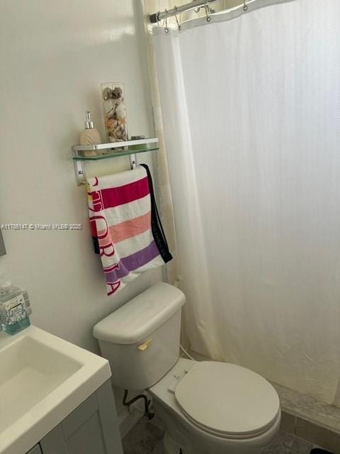 12045 SW 18th St Unit 1-42, Miami, FL 33175 - full bath featuring vanity and a shower with curtain