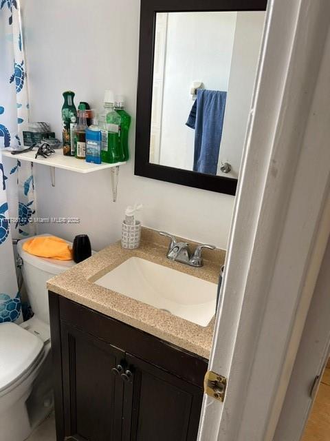 12045 SW 18th St Unit 1-42, Miami, FL 33175 - full bathroom featuring toilet and vanity