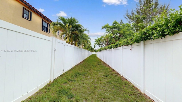 9231 W 32nd Ln, Hialeah, FL 33018 - view of fenced backyard