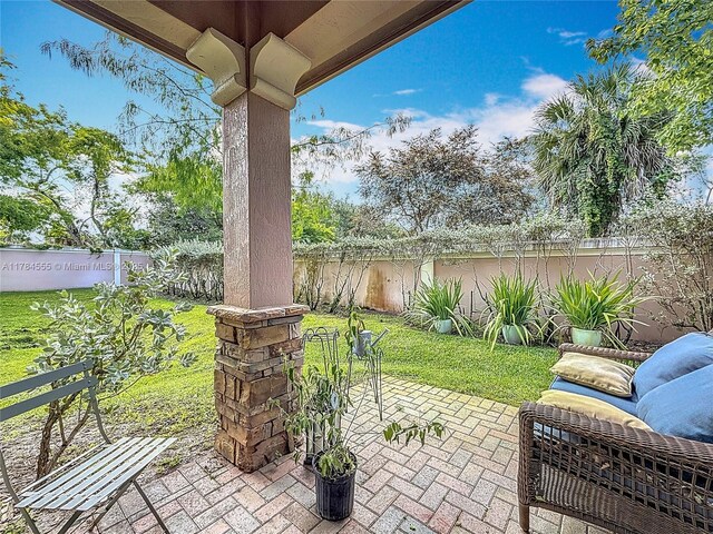 294 Las Brisas Cir, Sunrise, FL 33326 - view of patio / terrace