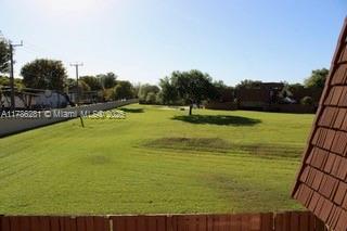 2572 Lakeview Ct, Cooper City, FL 33026 - view of yard