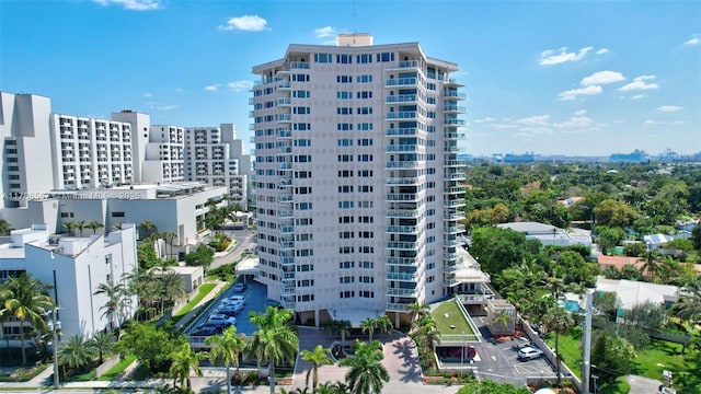 3000 Holiday Dr Unit 306, Fort Lauderdale, FL 33316 - view of building exterior with a city view