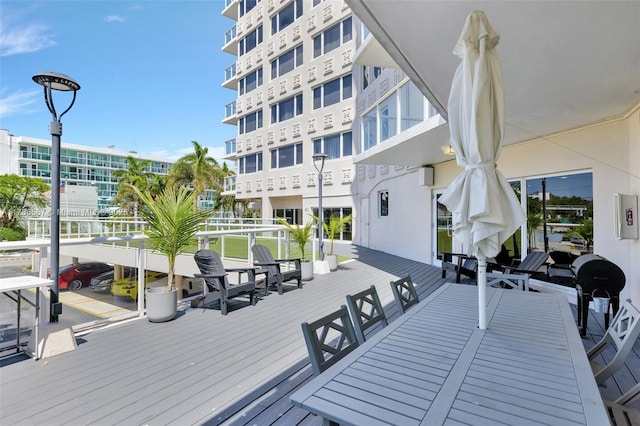 3000 Holiday Dr Unit 306, Fort Lauderdale, FL 33316 - view of wooden deck