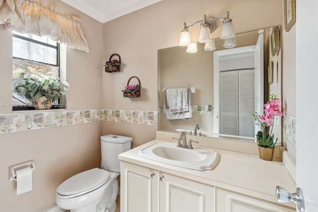 844 SW 134th Pl, Miami, FL 33184 - bathroom with vanity and toilet