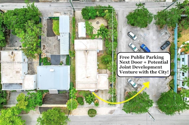 736 NE 126th St, North Miami, FL 33161