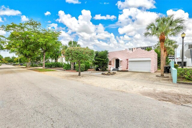736 NE 126th St, North Miami, FL 33161