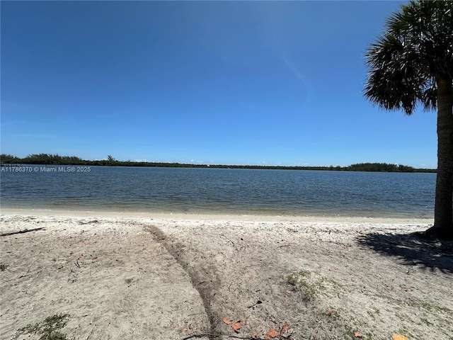 6081 SE Landing Way Unit 8, Stuart, FL 34997 - water view with local beach