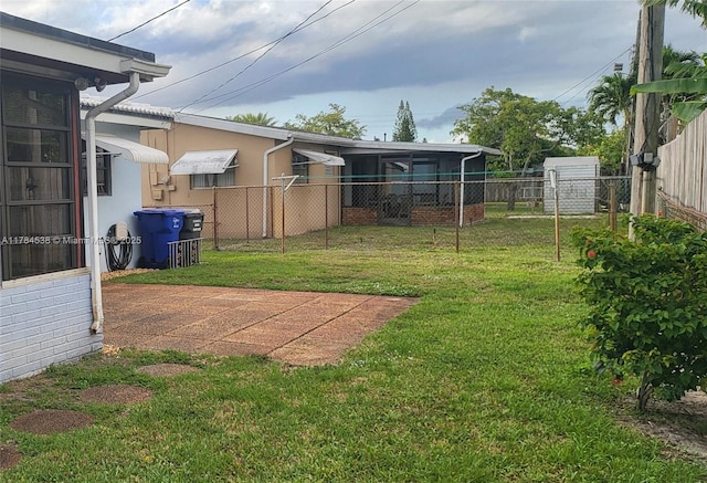 521 N 70th Way, Hollywood, FL 33024 - view of yard with a sunroom