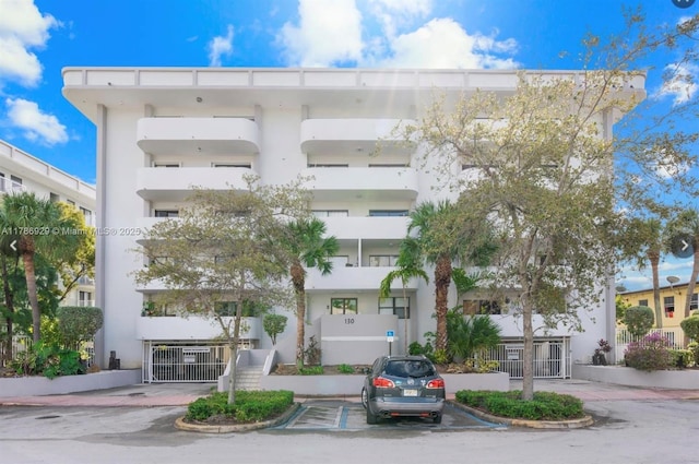 130 S Shore Dr Unit 2F, Miami Beach, FL 33141 - photo 1