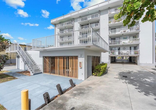 130 S Shore Dr Unit 2F, Miami Beach, FL 33141 - photo 2