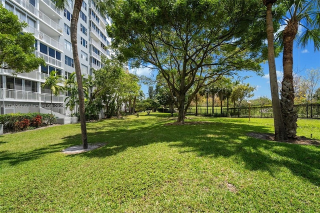 3800 Hillcrest Dr Unit 210, Hollywood, FL 33021 - view of yard
