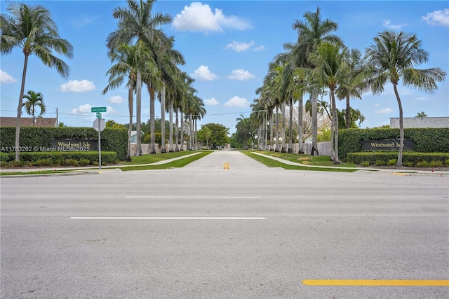 11641 NW 42nd St, Sunrise, FL 33323