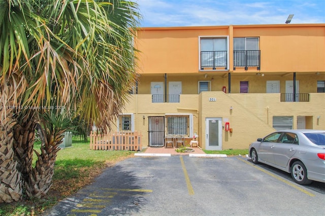 301 NW 109th Ave Unit 201, Miami, FL 33172 - view of property with uncovered parking