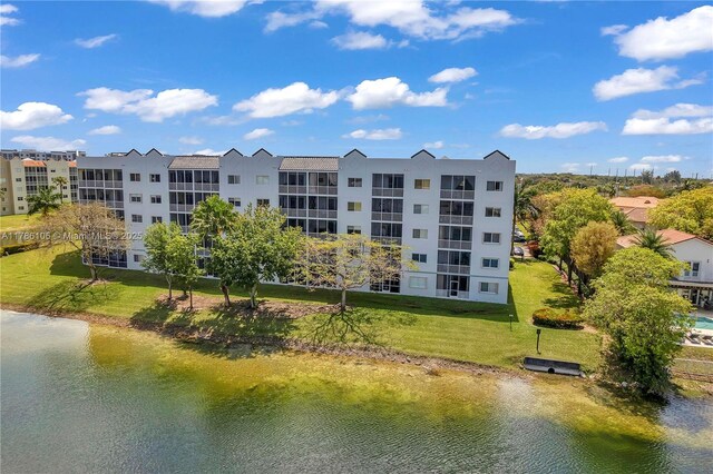 10700 NW 66th St Unit 103, Doral, FL 33178 - water view