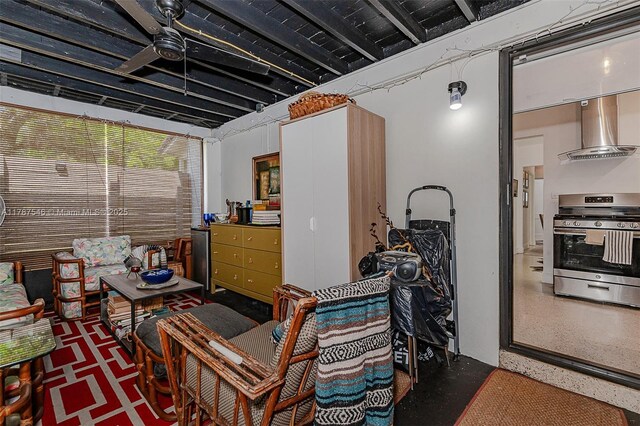 430 NE 132nd Ter, North Miami, FL 33161 - interior space