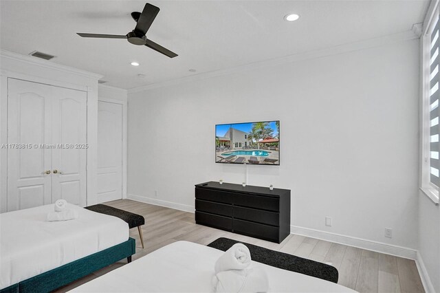 1430 NW 114th Ave, Plantation, FL 33323 - bedroom featuring light wood-type flooring, ornamental molding, baseboards, recessed lighting, and ceiling fan