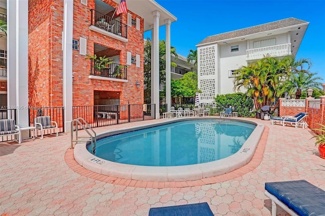 2500 NE 9th St Unit 111, Fort Lauderdale, FL 33304 - view of community pool