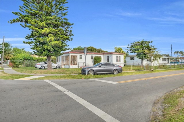 1301 NW 68th Ter, Miami, FL 33147 - manufactured / mobile home with fence