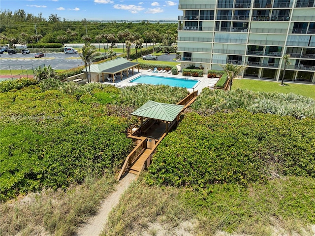 10000 S Ocean Dr Unit 703, Jensen Beach, FL 34957 - view of home's community featuring a swimming pool