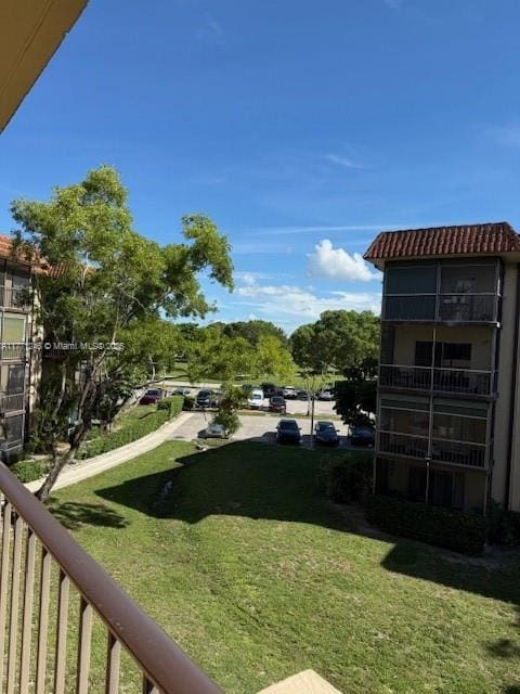6101 N Falls Circle Dr Unit 312, Lauderhill, FL 33319 - view of grassy yard