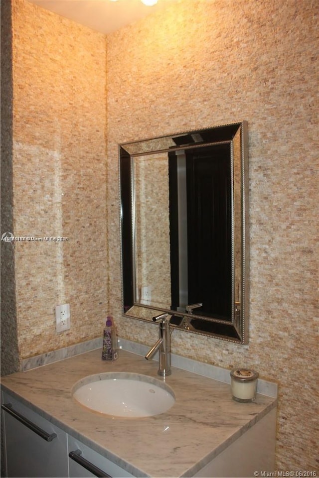 900 Biscayne Blvd Unit 3803, Miami, FL 33132 - bathroom featuring vanity