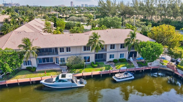 bird's eye view with a water view